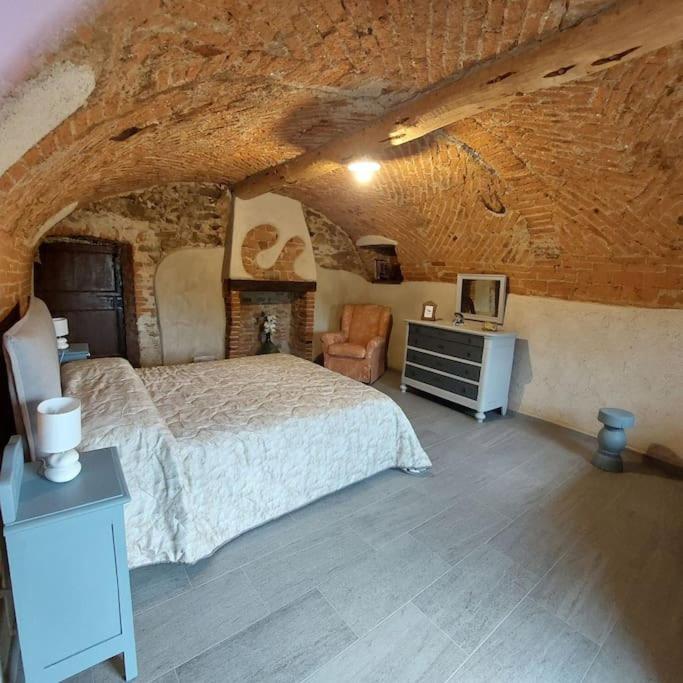 Apartamento Istanti - Rosmarino Costigliole Saluzzo Exterior foto